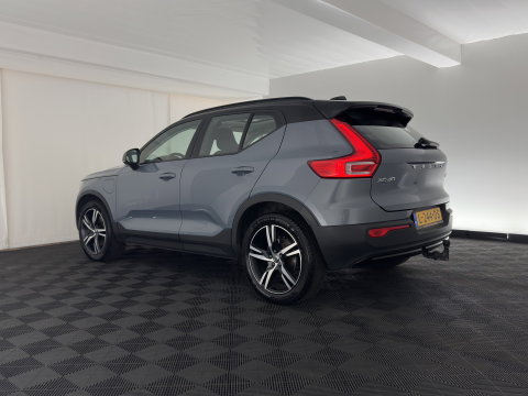 Volvo XC40 1.5 T4 Recharge R-Design Expression (Plug-in) (INCL-BTW)  Aut. *PANO | DIGI-COCKPIT | HARMAN/KARDON | BLINDSPOT | KEYLESS | DAB | SPORTSEATS | FULL-LED | NAVI-FULLMAP | CAMERA | ECC | TOWBAR | 18'' ALU*