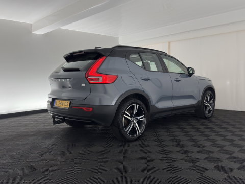 Volvo XC40 1.5 T4 Recharge R-Design Expression (Plug-in) (INCL-BTW)  Aut. *PANO | DIGI-COCKPIT | HARMAN/KARDON | BLINDSPOT | KEYLESS | DAB | SPORTSEATS | FULL-LED | NAVI-FULLMAP | CAMERA | ECC | TOWBAR | 18'' ALU*