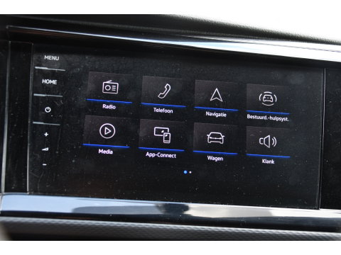Volkswagen Transporter 2.0 TDI L2H1 28 Bulli Virtual, Camera, Carplay, LED, 150pk, Stoelverwarming, Leder, Automaat, Voorruit verwarming, 2 xStoel, Uniek!