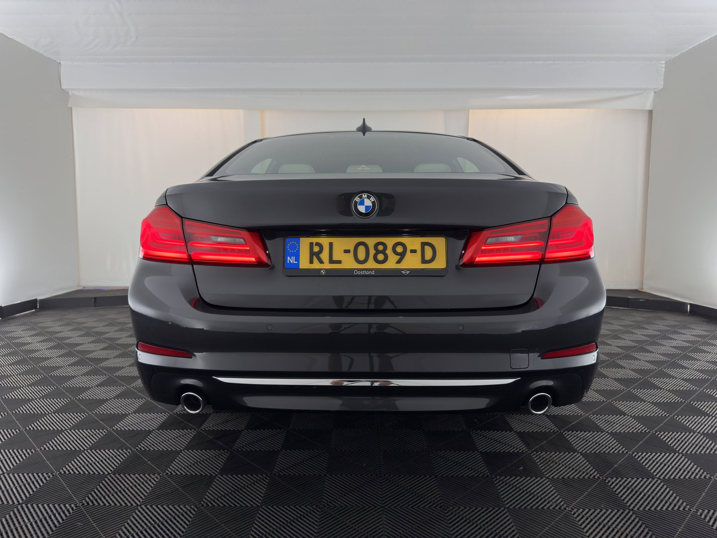BMW 5 Serie 520d High Executive Luxury-Line Aut. *LEDER | FULL-LED | MEMORY-PACK | DIGI-COCKPIT | HEATED-COMFORTSEATS | AMBIENTLIGHT | NAVI-FULLMAP | ECC | PDC | CRUISE | 18''ALU*