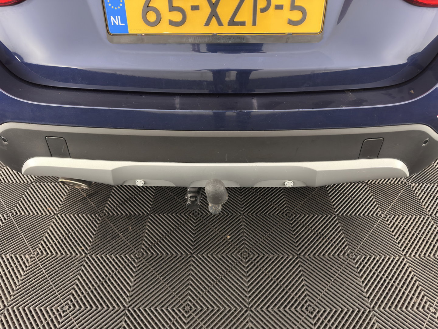 BMW X1 sDrive20d EfficientDynamics Upgrade Edition *LEATHER | XENON | NAVI-FULLMAP | COMFORT-SEATS | ECC | PDC | CRUISE | 17''ALU | TOWBAR*