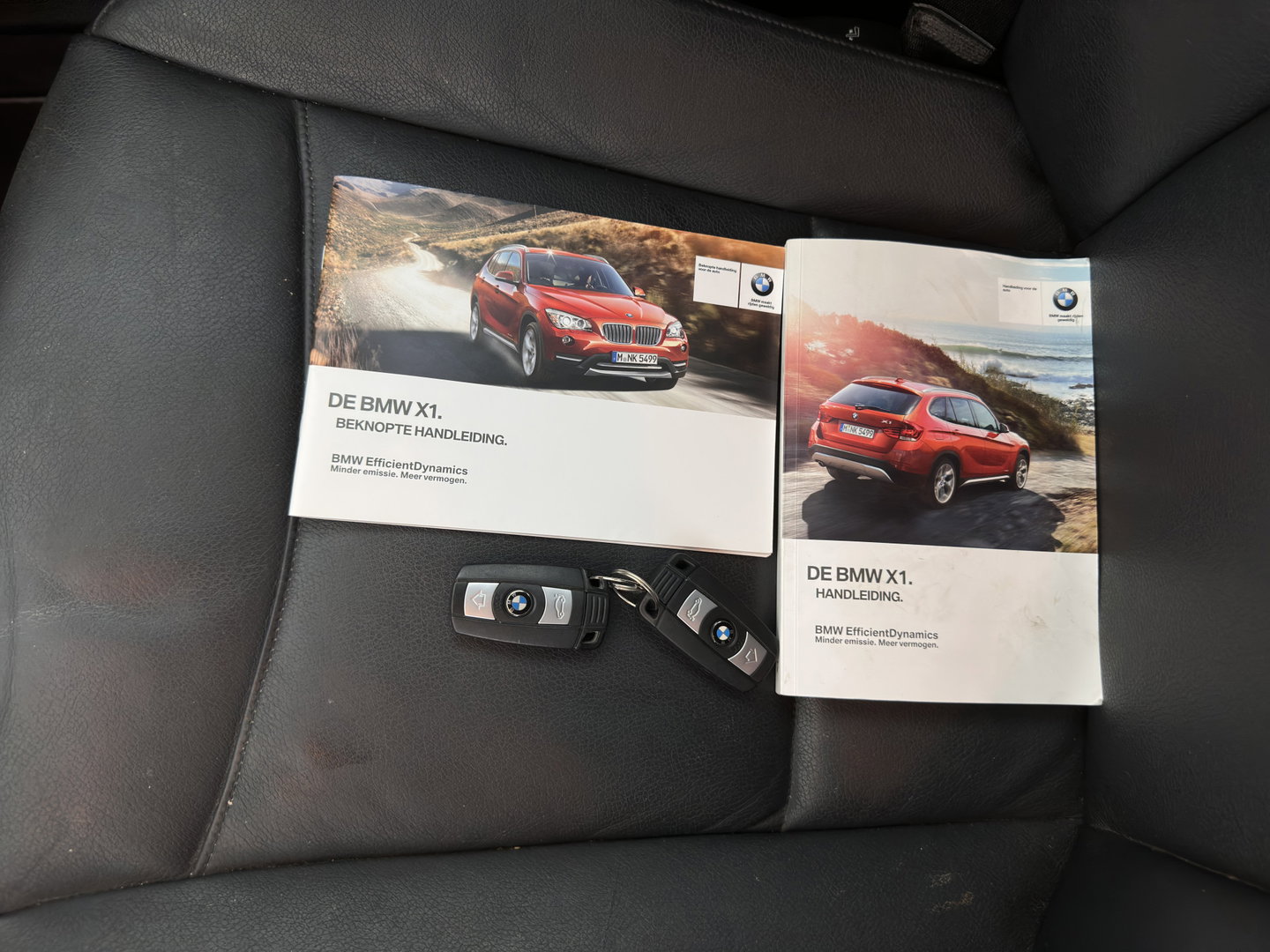 BMW X1 sDrive20d EfficientDynamics Upgrade Edition *LEATHER | XENON | NAVI-FULLMAP | COMFORT-SEATS | ECC | PDC | CRUISE | 17''ALU | TOWBAR*
