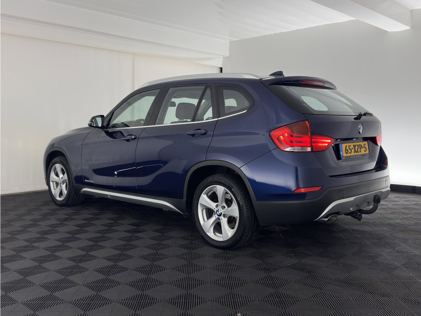 BMW X1 sDrive20d EfficientDynamics Upgrade Edition *LEATHER | XENON | NAVI-FULLMAP | COMFORT-SEATS | ECC | PDC | CRUISE | 17''ALU | TOWBAR*