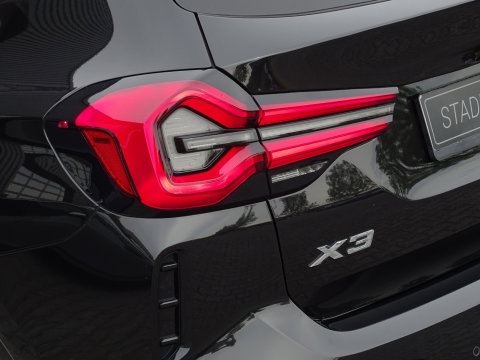 BMW X3 30e 292PK X-Drive M-Sport / Laser / Pano / Harman Kardon / 2022