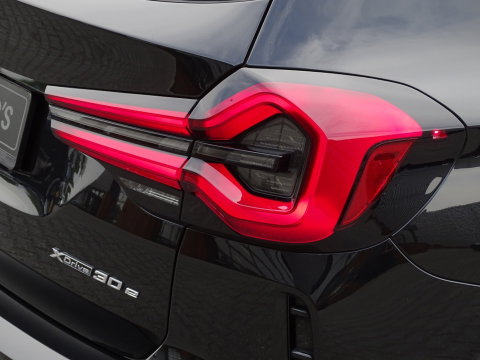 BMW X3 30e 292PK X-Drive M-Sport / Laser / Pano / Harman Kardon / 2022