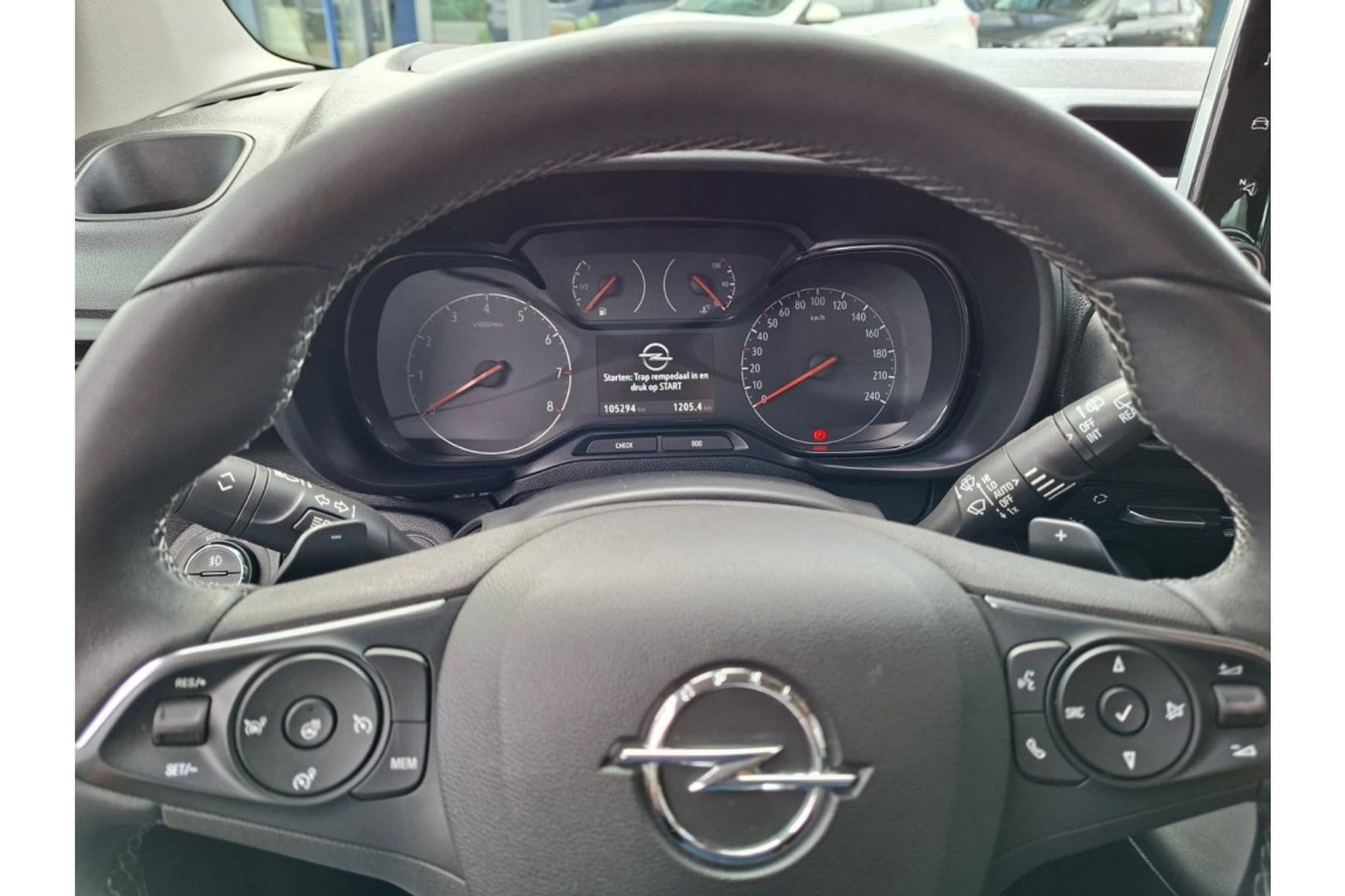 Opel Combo Life 1.2TURBO AUTOMAAT 130PK AIRCO NAVI PDC-CAMERA 5ZITPL