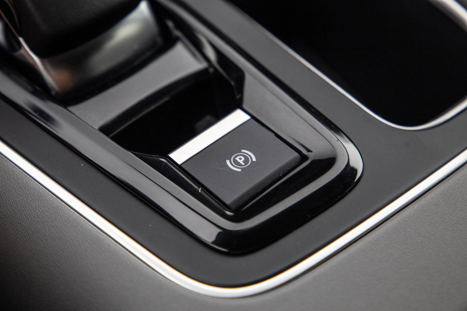 Citroën C5 Aircross 1.6 Plug-in Hybrid 225 Shine AIRCO / CRUISE CONTROLE / CARPLAY / DEALER ONDERHOUDEN / PHEV