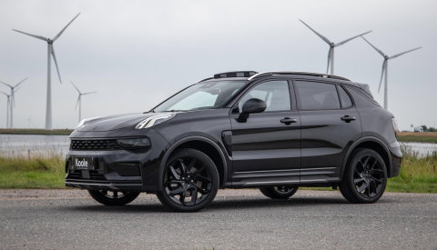 Lynk & Co 01 1.5 BLACK LINE / PANORAMA DAK / 360 CAMERA / CARPLAY / STOELVERWARMING