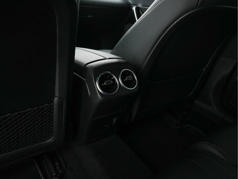 Mercedes-Benz CLA-Klasse Shooting Brake 200 Luxury Line (INCL.BTW) Aut. *ADAPTIVE-CRUISE | LEATHER | FULL-LED | HEATED-COMFORTSEATS | WIDESCREEN-COCKPIT | CAMERA | NAVI-FULLMAP | SHIFTPADDLES | PRIVACY-GLASS | DAB | AMBIENT-LIGHT | 18''ALU | TOWBA