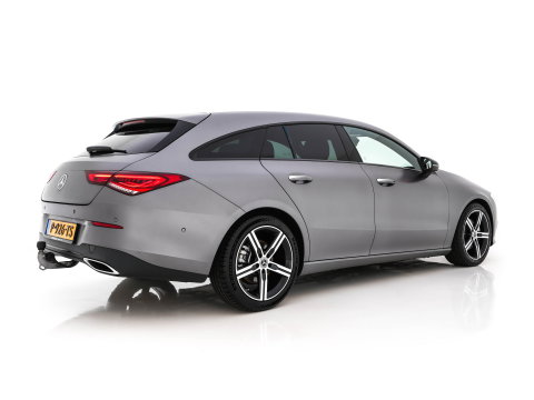Mercedes-Benz CLA-Klasse Shooting Brake 200 Luxury Line (INCL.BTW) Aut. *ADAPTIVE-CRUISE | LEATHER | FULL-LED | HEATED-COMFORTSEATS | WIDESCREEN-COCKPIT | CAMERA | NAVI-FULLMAP | SHIFTPADDLES | PRIVACY-GLASS | DAB | AMBIENT-LIGHT | 18''ALU | TOWBA