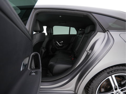 Mercedes-Benz CLA-Klasse Shooting Brake 200 Luxury Line (INCL.BTW) Aut. *ADAPTIVE-CRUISE | LEATHER | FULL-LED | HEATED-COMFORTSEATS | WIDESCREEN-COCKPIT | CAMERA | NAVI-FULLMAP | SHIFTPADDLES | PRIVACY-GLASS | DAB | AMBIENT-LIGHT | 18''ALU | TOWBA