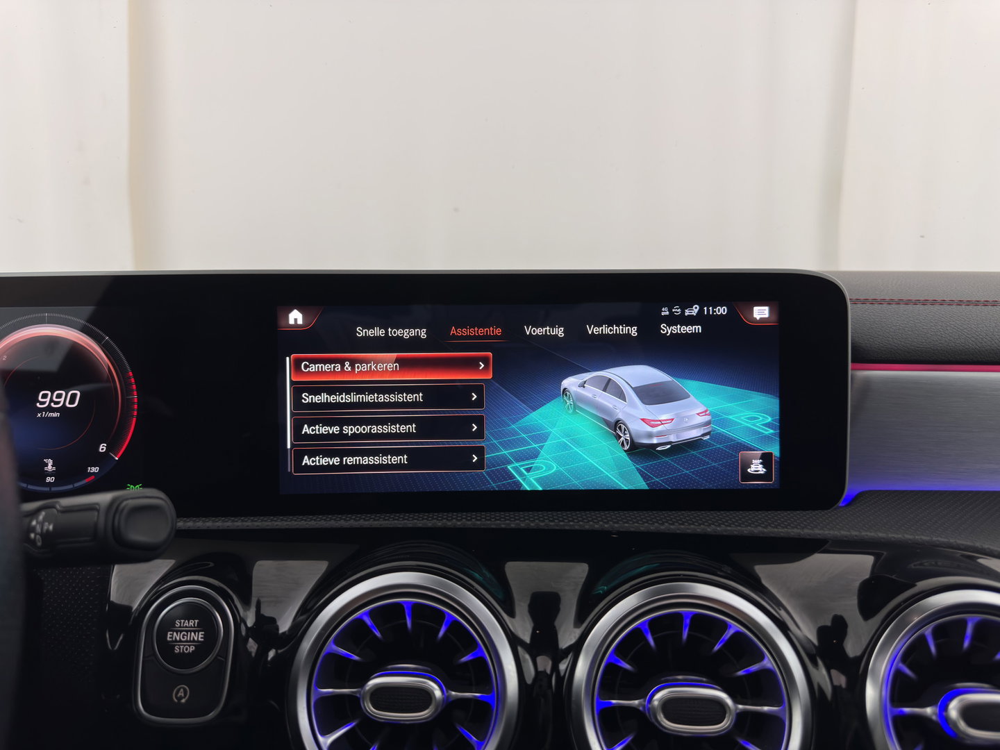 Mercedes-Benz CLA-Klasse 180 d Premium Plus (INCL-BTW) Aut. *PANO | LEATHER-MICROFIBRE | FULL-LED  | AMBIENTLIGHT | HEATED-SPORTSEATS | WIDESCREEN-COCKPIT | DAB+ | NAVI-FULLMAP | CAMERA | PRIVACYGLASS | 19''ALU*