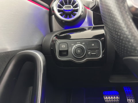 Mercedes-Benz CLA-Klasse 180 d Premium Plus (INCL-BTW) Aut. *PANO | LEATHER-MICROFIBRE | FULL-LED  | AMBIENTLIGHT | HEATED-SPORTSEATS | WIDESCREEN-COCKPIT | DAB+ | NAVI-FULLMAP | CAMERA | PRIVACYGLASS | 19''ALU*