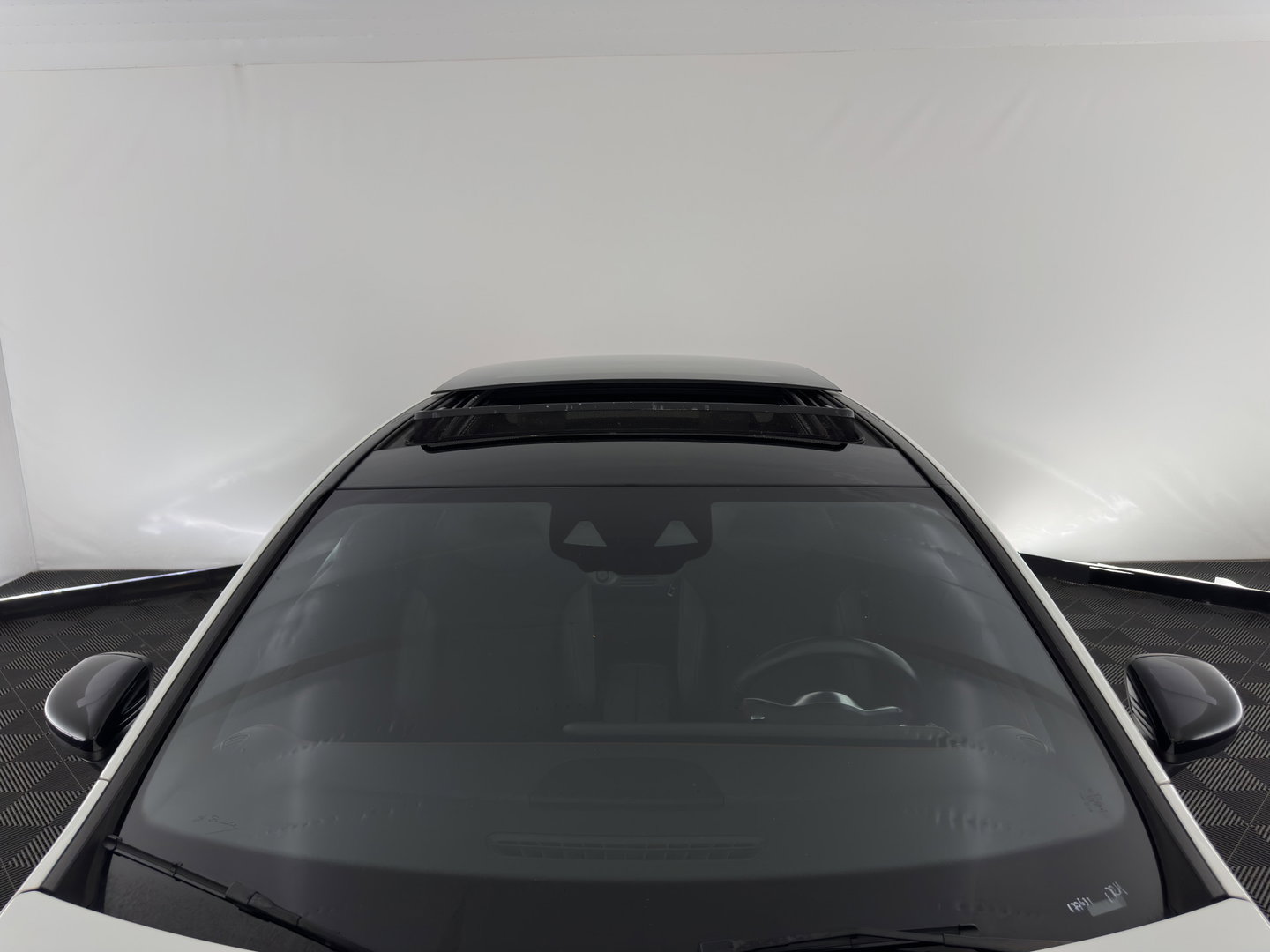 Mercedes-Benz CLA-Klasse 180 d Premium Plus (INCL-BTW) Aut. *PANO | LEATHER-MICROFIBRE | FULL-LED  | AMBIENTLIGHT | HEATED-SPORTSEATS | WIDESCREEN-COCKPIT | DAB+ | NAVI-FULLMAP | CAMERA | PRIVACYGLASS | 19''ALU*
