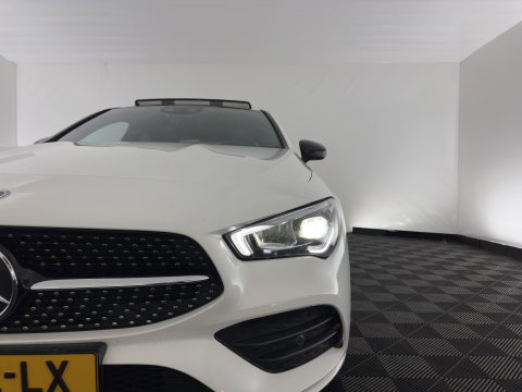 Mercedes-Benz CLA-Klasse 180 d Premium Plus (INCL-BTW) Aut. *PANO | LEATHER-MICROFIBRE | FULL-LED  | AMBIENTLIGHT | HEATED-SPORTSEATS | WIDESCREEN-COCKPIT | DAB+ | NAVI-FULLMAP | CAMERA | PRIVACYGLASS | 19''ALU*