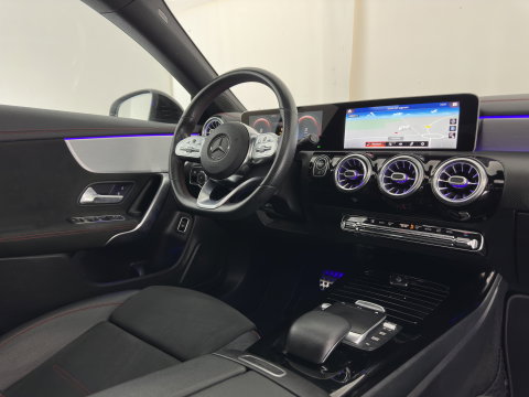 Mercedes-Benz CLA-Klasse 180 d Premium Plus (INCL-BTW) Aut. *PANO | LEATHER-MICROFIBRE | FULL-LED  | AMBIENTLIGHT | HEATED-SPORTSEATS | WIDESCREEN-COCKPIT | DAB+ | NAVI-FULLMAP | CAMERA | PRIVACYGLASS | 19''ALU*