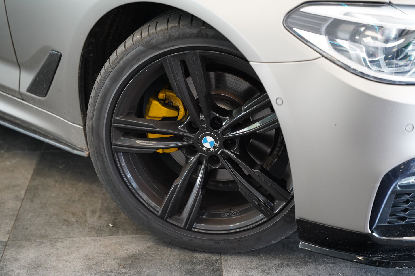 BMW 5 Serie 520i High Executive M-Sport  Wrapped Schuif/kantel-dak Leder