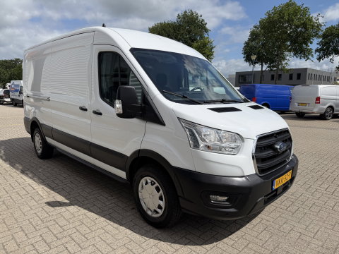 Ford Transit 350 2.0 TDCI L3H2 Trend RWD / trekhaak 2800 kg ! / vaste prijs rijklaar € 18.950 ex btw / lease vanaf € / airco / cruise / stoelverwarming / camera / euro 6 / bpm vrij