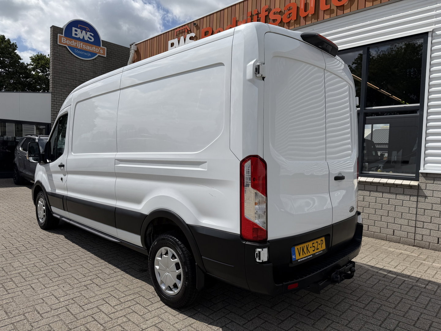 Ford Transit 350 2.0 TDCI L3H2 Trend RWD / trekhaak 2800 kg ! / vaste prijs rijklaar € 18.950 ex btw / lease vanaf € / airco / cruise / stoelverwarming / camera / euro 6 / bpm vrij