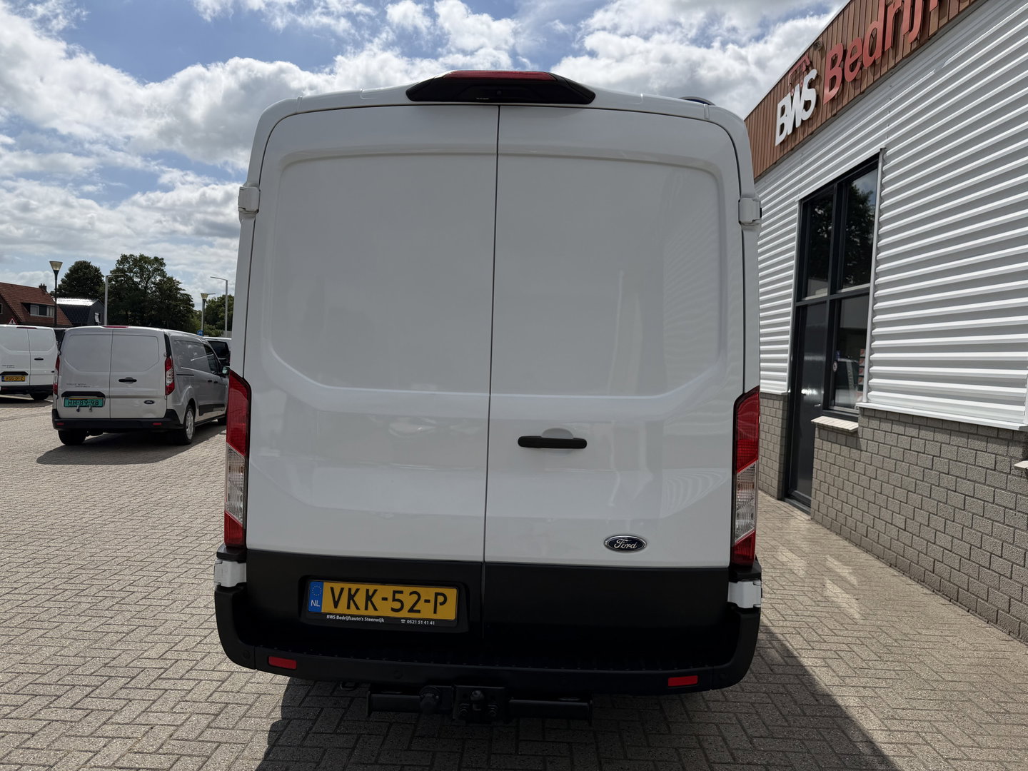 Ford Transit 350 2.0 TDCI L3H2 Trend RWD / trekhaak 2800 kg ! / vaste prijs rijklaar € 18.950 ex btw / lease vanaf € / airco / cruise / stoelverwarming / camera / euro 6 / bpm vrij