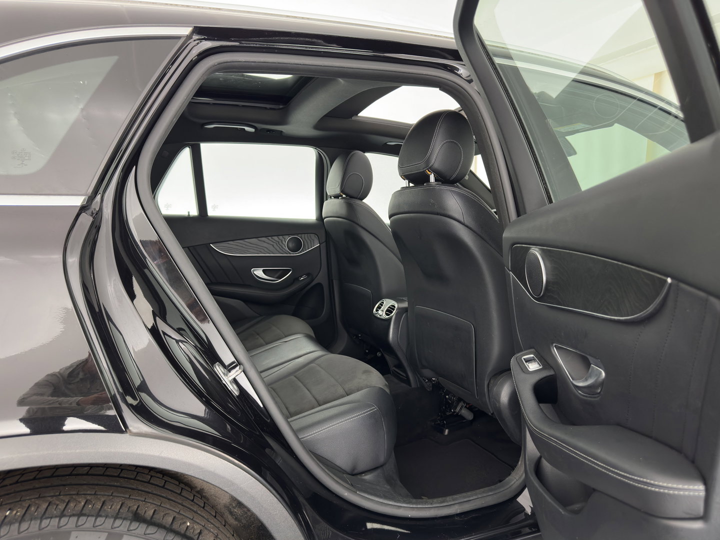 Mercedes-Benz GLC 350e 4MATIC Ambition Aut. *PANO | LEATHER-MICROFIBRE | FULL-LED | NAVI-FULLMAP | CAMERA | BLINDSPOT | HEATED-SPORTSEATS | SHIFTPADDLES | ECC | PDC | CRUISE | 19''ALU*