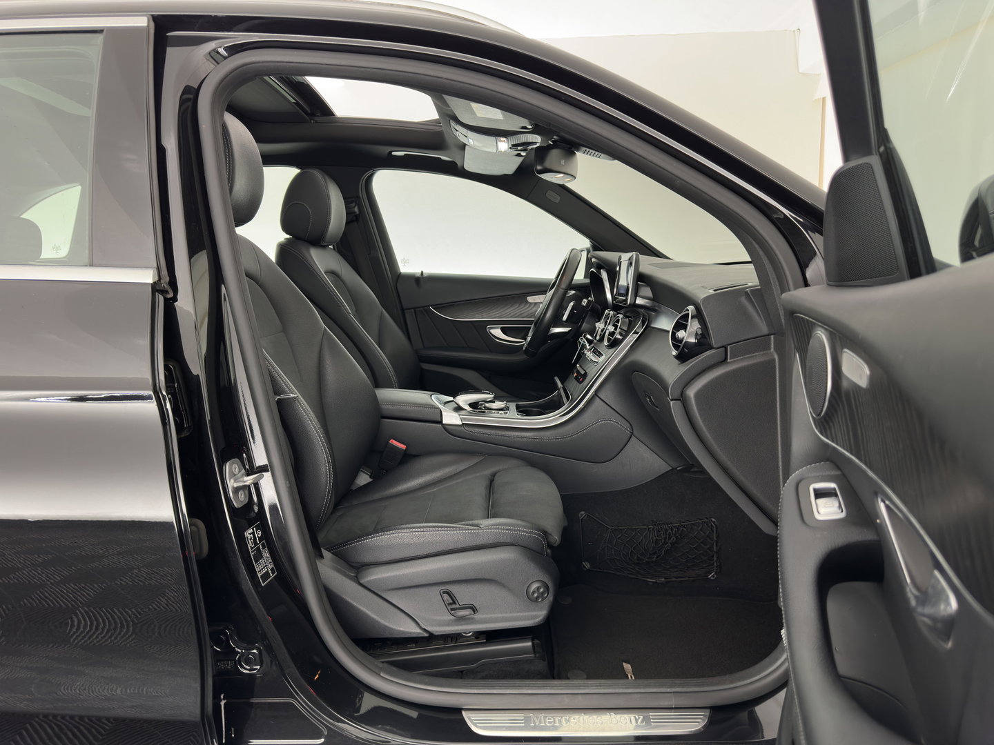 Mercedes-Benz GLC 350e 4MATIC Ambition Aut. *PANO | LEATHER-MICROFIBRE | FULL-LED | NAVI-FULLMAP | CAMERA | BLINDSPOT | HEATED-SPORTSEATS | SHIFTPADDLES | ECC | PDC | CRUISE | 19''ALU*