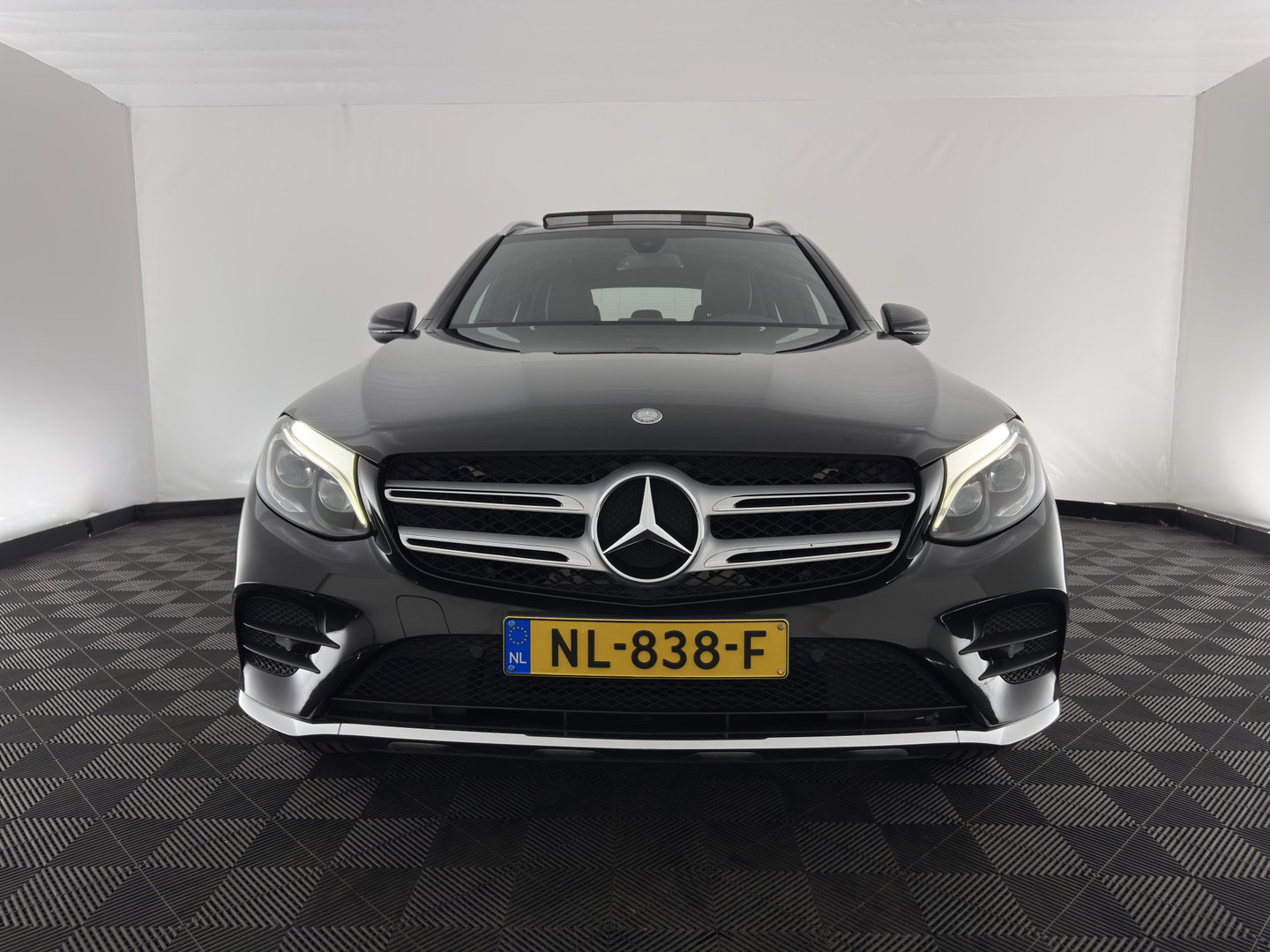 Mercedes-Benz GLC 350e 4MATIC Ambition Aut. *PANO | LEATHER-MICROFIBRE | FULL-LED | NAVI-FULLMAP | CAMERA | BLINDSPOT | HEATED-SPORTSEATS | SHIFTPADDLES | ECC | PDC | CRUISE | 19''ALU*
