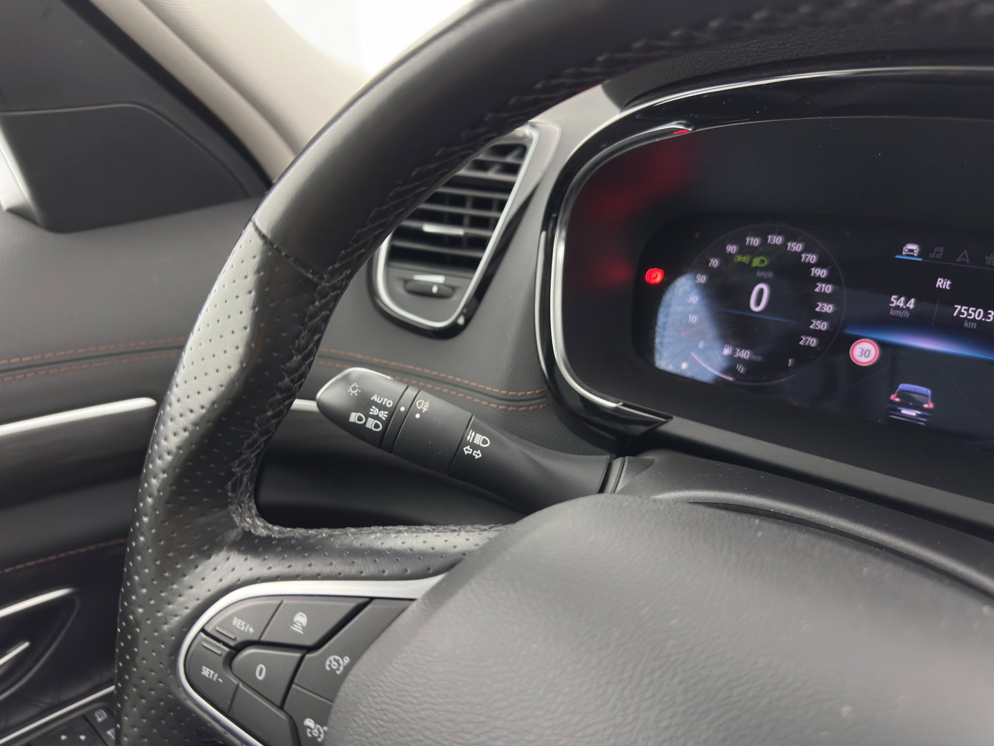 Renault Espace 2.0 Blue dCi Initiale Paris [ 7-Pers. ] Aut. *PANO | HEAD-UP | LEATHER |  ADAPTIVE-CRUISE | FULL-LED | CAMERA | KEYLESS | HEATED-COMFORTSEATS | PRIVACY-GLASS | ECC | PDC | AMBIENT-LIGHT | 19''ALU*