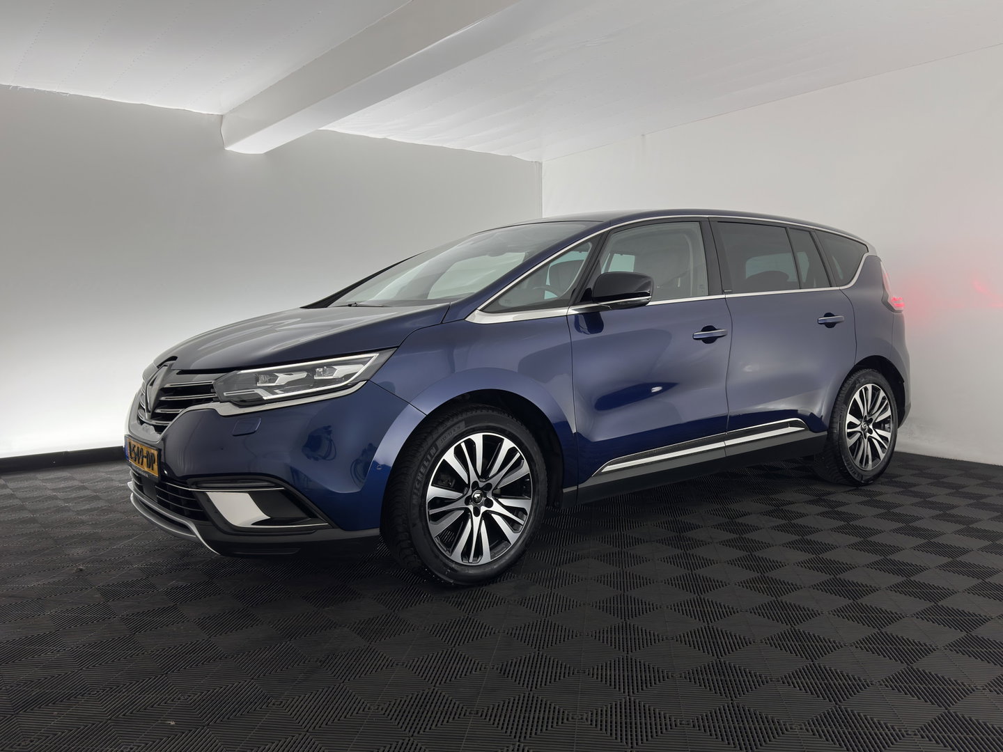 Renault Espace 2.0 Blue dCi Initiale Paris [ 7-Pers. ] Aut. *PANO | HEAD-UP | LEATHER |  ADAPTIVE-CRUISE | FULL-LED | CAMERA | KEYLESS | HEATED-COMFORTSEATS | PRIVACY-GLASS | ECC | PDC | AMBIENT-LIGHT | 19''ALU*