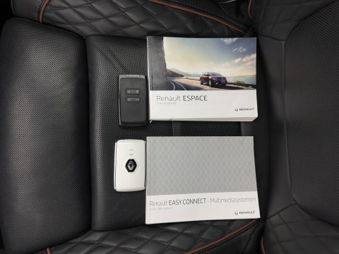 Renault Espace 2.0 Blue dCi Initiale Paris [ 7-Pers. ] Aut. *PANO | HEAD-UP | LEATHER |  ADAPTIVE-CRUISE | FULL-LED | CAMERA | KEYLESS | HEATED-COMFORTSEATS | PRIVACY-GLASS | ECC | PDC | AMBIENT-LIGHT | 19''ALU*