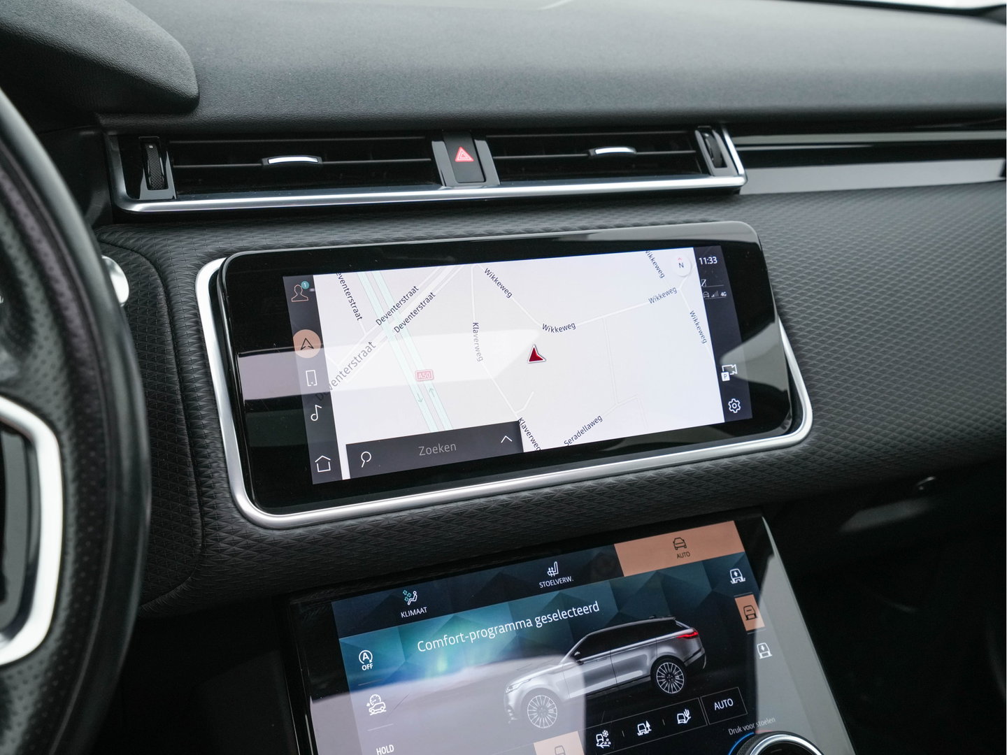 Land Rover Range Rover Velar 3.0 D300 R-Dynamic SE (INCL.BTW) Aut. *PANO | HEAD-UP | LEATHER-FABRIC | FULL-LED | MEMORY-PACK | BLIND-SPOT | DIGI-COCKPIT | CAMERA | KEYLESS | HEATED-COMFORTSEATS | PRIVACY-GLASS | SHIFTPADDLES | 22"ALU*