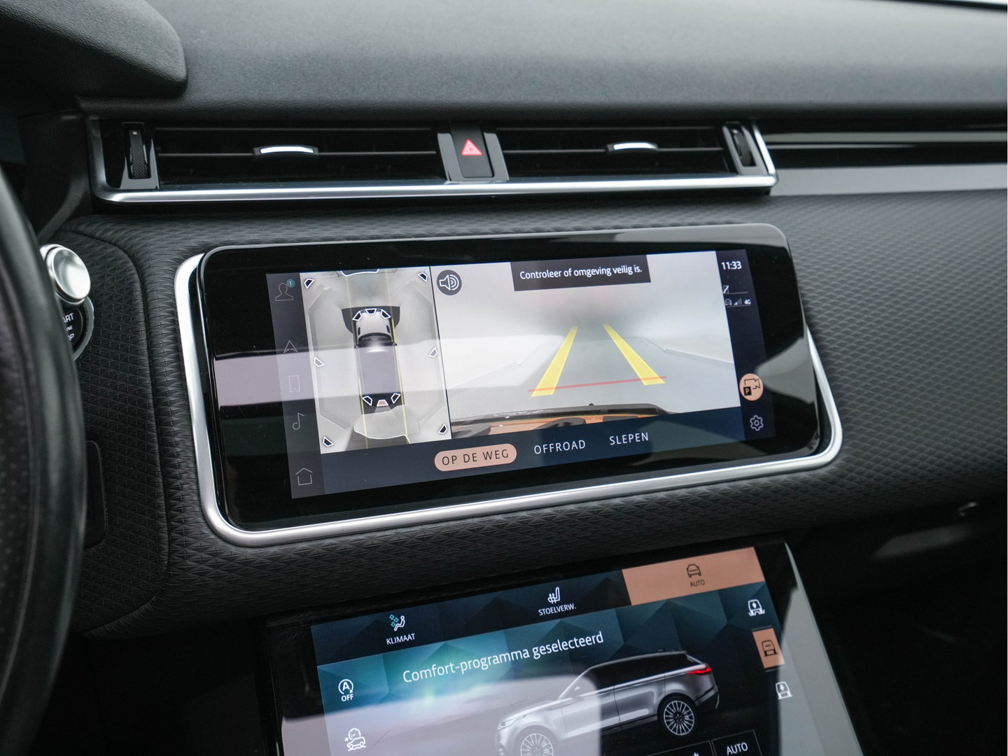 Land Rover Range Rover Velar 3.0 D300 R-Dynamic SE (INCL.BTW) Aut. *PANO | HEAD-UP | LEATHER-FABRIC | FULL-LED | MEMORY-PACK | BLIND-SPOT | DIGI-COCKPIT | CAMERA | KEYLESS | HEATED-COMFORTSEATS | PRIVACY-GLASS | SHIFTPADDLES | 22"ALU*