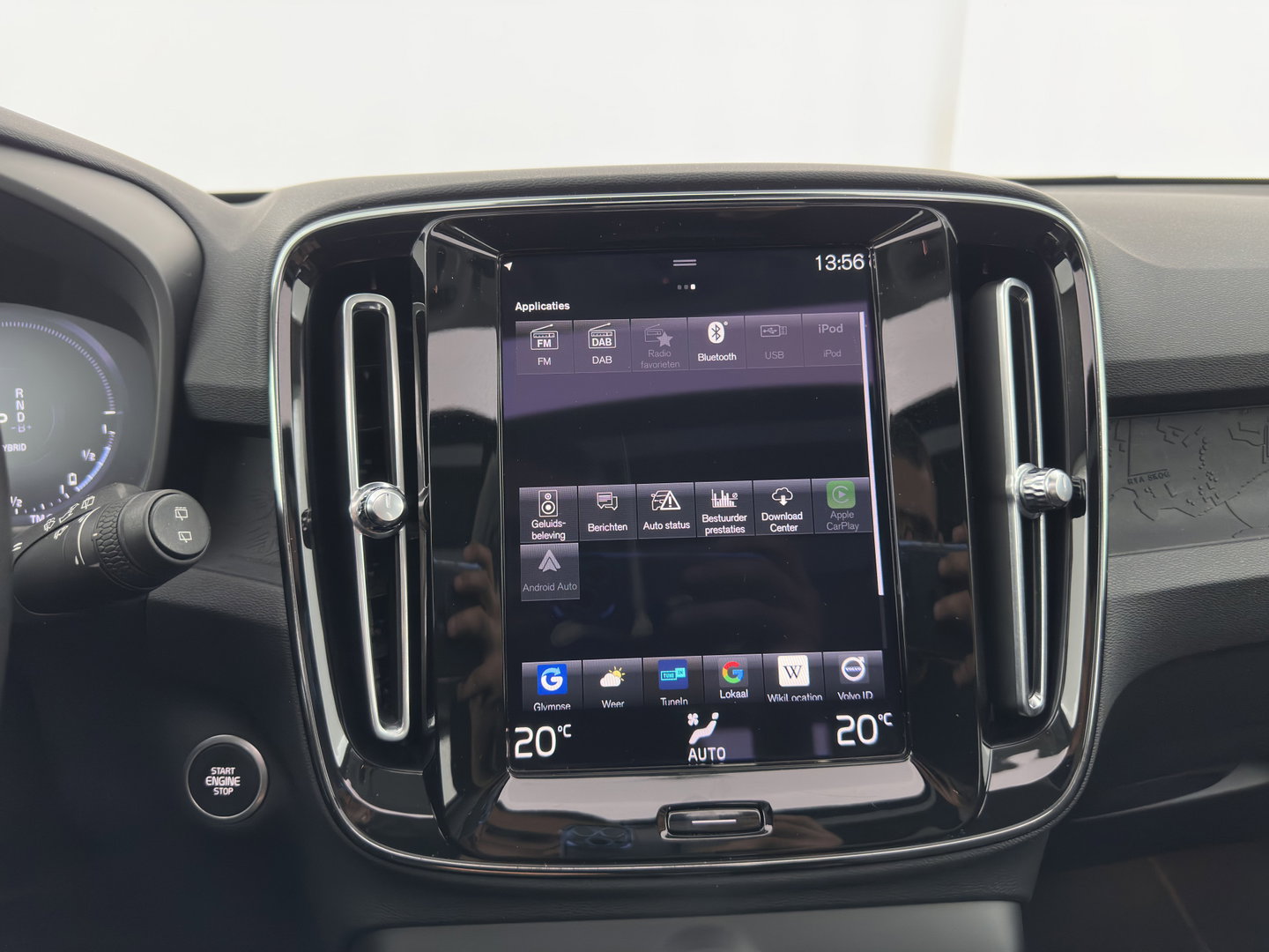 Volvo XC40 1.5 T4 Recharge R-Design Expression {SoH-83%} (Plug-in) (INCL-BTW)  Aut. *PANO | DIGI-COCKPIT | HARMAN/KARDON | BLINDSPOT | KEYLESS | DAB | SPORTSEATS | FULL-LED | NAVI-FULLMAP | CAMERA | ECC | TOWBAR | 18'' ALU*