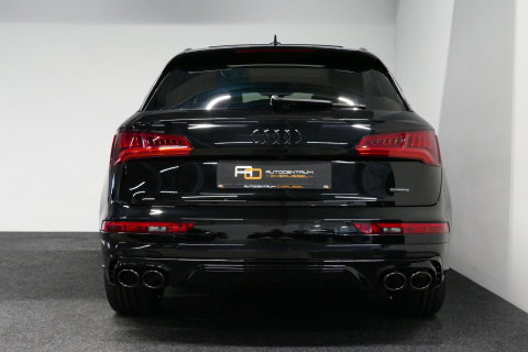 Audi Q5 55 TFSI e S edition / S Line / SQ5 Diffuser / Maxton Design Bodykit V.2 / Luchtvering / Panoramadak / Elektr. verstelbare voorstoelen (links met memory) / Matrix LED / Stoelverwarming / Apple Carplay - Android Auto / 21'' LMV / Dodehoekdetectie / Achterui