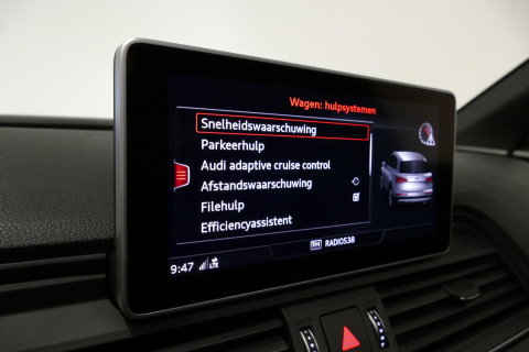 Audi Q5 55 TFSI e S edition / S Line / SQ5 Diffuser / Maxton Design Bodykit V.2 / Luchtvering / Panoramadak / Elektr. verstelbare voorstoelen (links met memory) / Matrix LED / Stoelverwarming / Apple Carplay - Android Auto / 21'' LMV / Dodehoekdetectie / Achterui