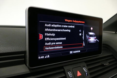 Audi Q5 55 TFSI e S edition / S Line / SQ5 Diffuser / Maxton Design Bodykit V.2 / Luchtvering / Panoramadak / Elektr. verstelbare voorstoelen (links met memory) / Matrix LED / Stoelverwarming / Apple Carplay - Android Auto / 21'' LMV / Dodehoekdetectie / Achterui