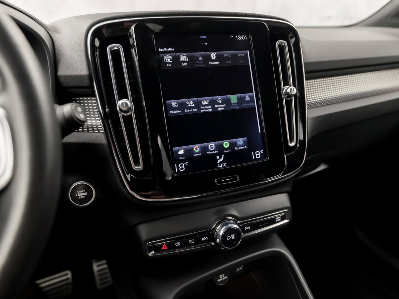 Volvo XC40