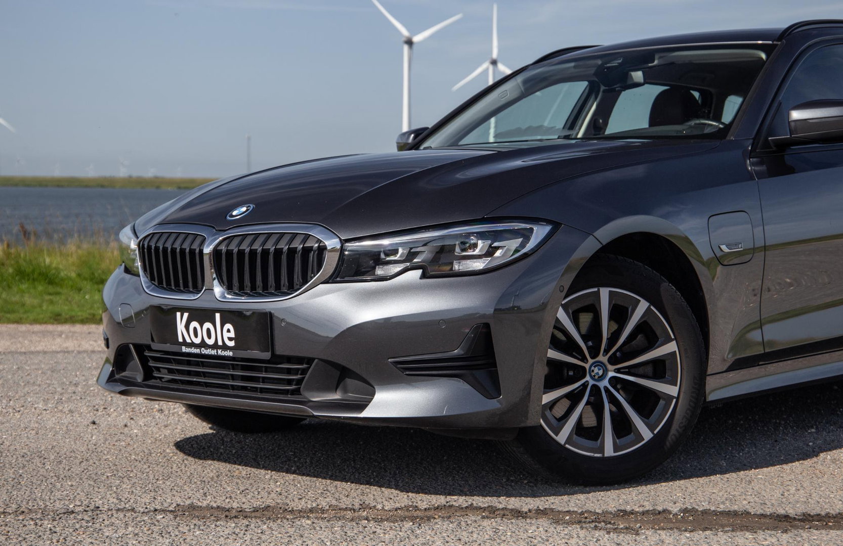 BMW 3 Serie Touring 320e LED / DEALER ONDERHOUDEN / STOELVERWARMING / CAMERA / CARPLAY