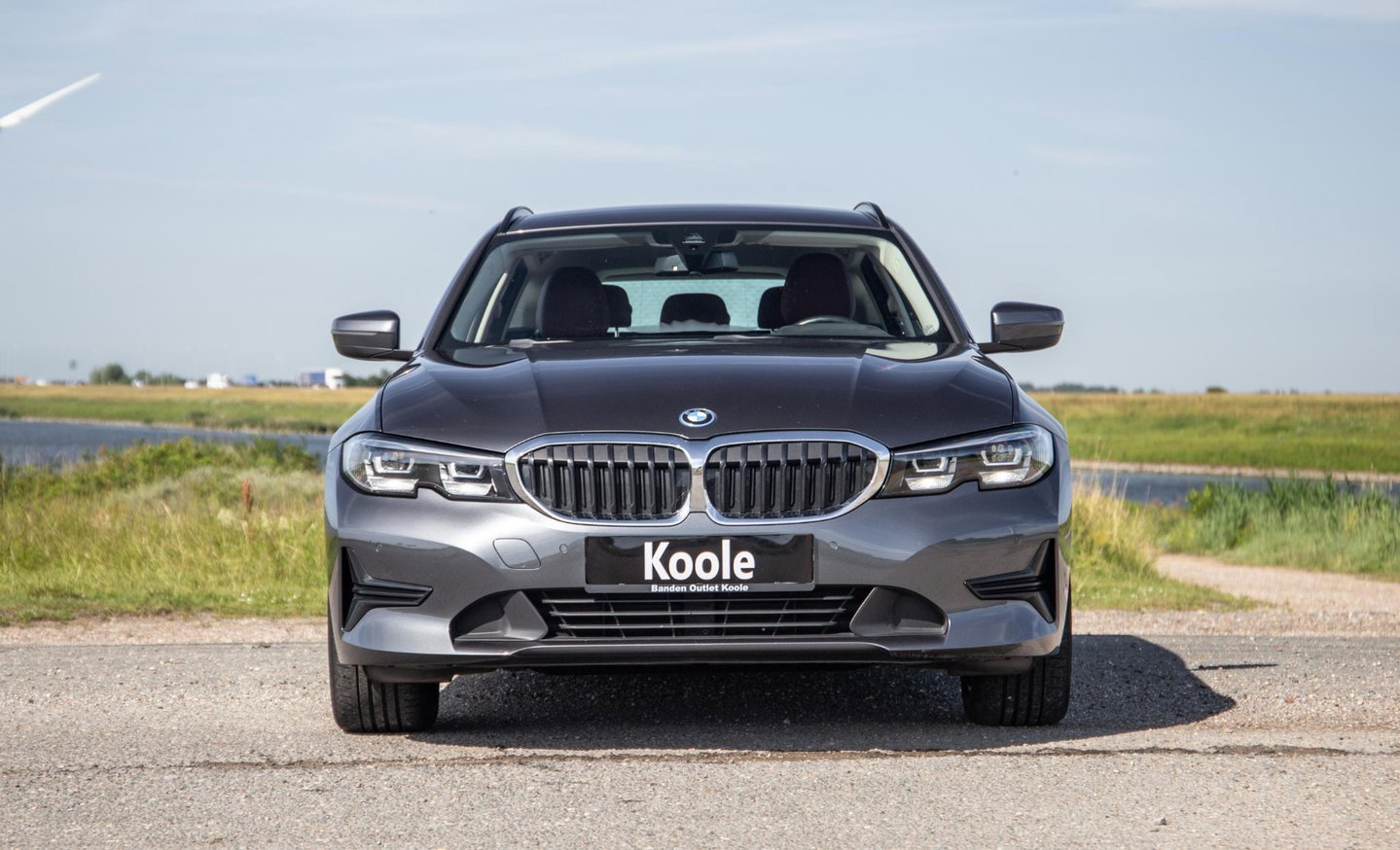 BMW 3 Serie Touring 320e LED / DEALER ONDERHOUDEN / STOELVERWARMING / CAMERA / CARPLAY