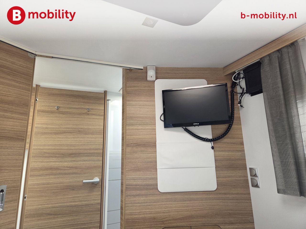 Adria SONIC 700 DC