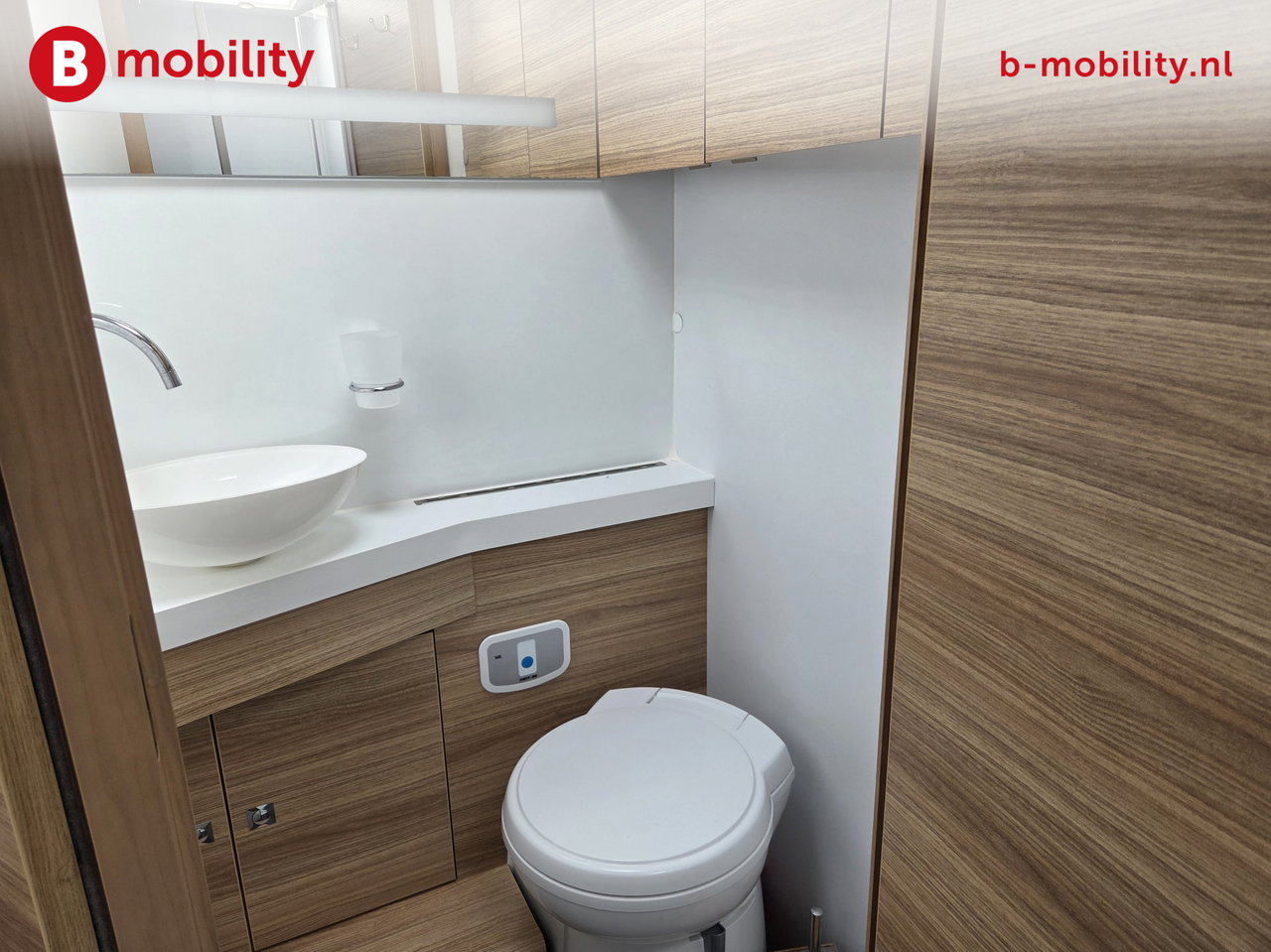 Adria SONIC 700 DC