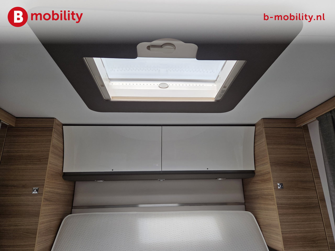 Adria SONIC 700 DC