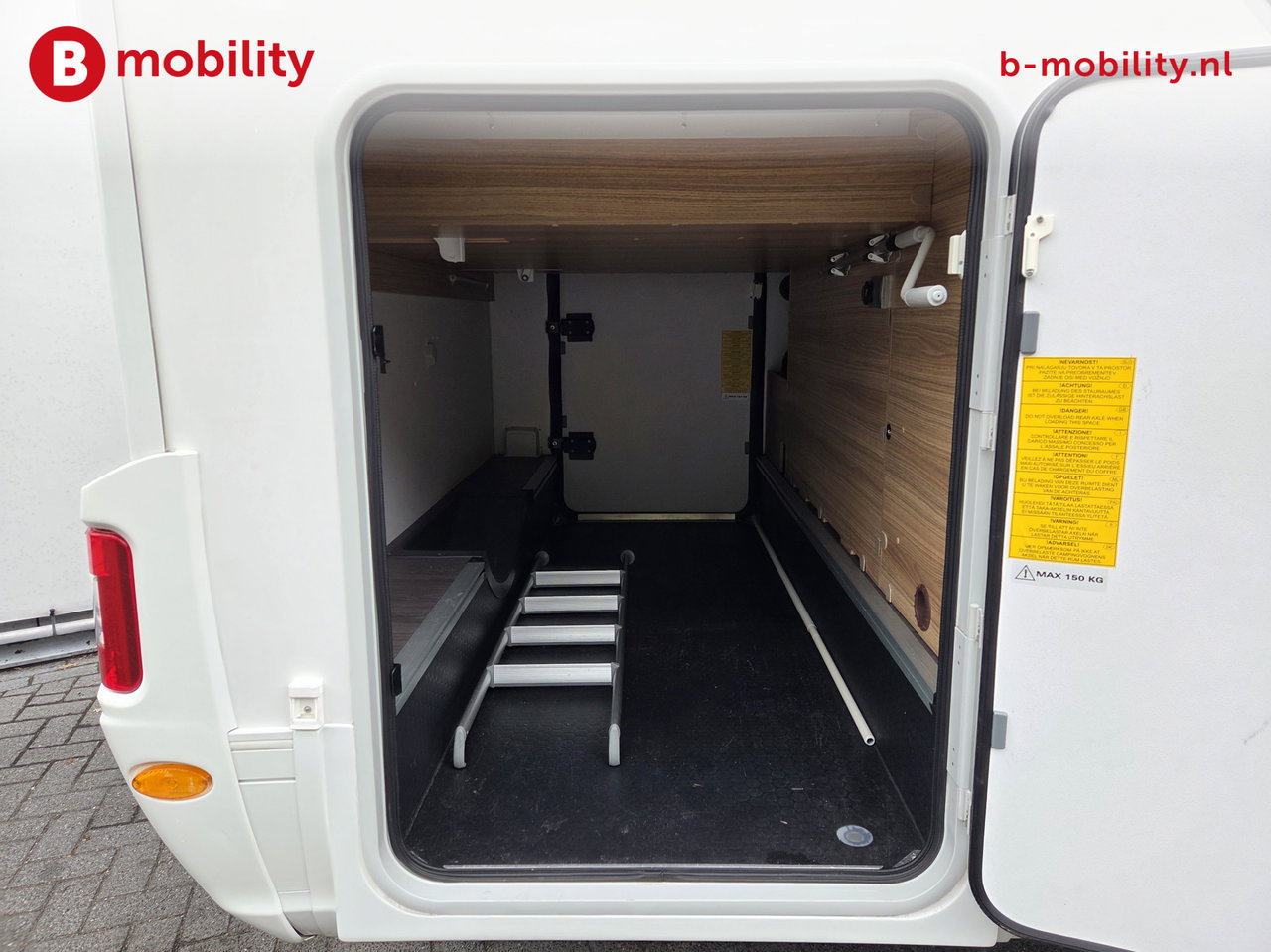 Adria SONIC 700 DC