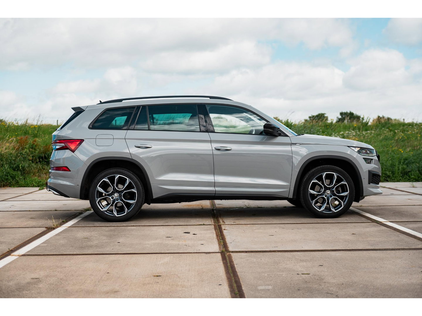 Škoda Kodiaq 2.0 TSI 4x4 Sportline | TREKHAAK | 360 CAMERA | STANDKACHEL | 20"