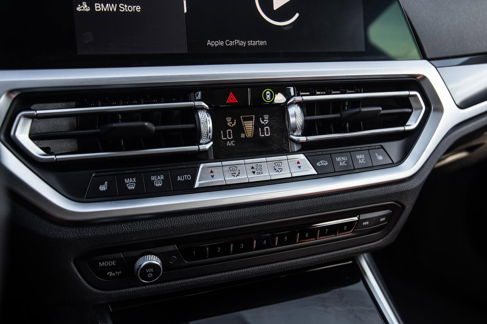 BMW 3 Serie Touring 320e LED / DEALER ONDERHOUDEN / STOELVERWARMING / CAMERA / CARPLAY
