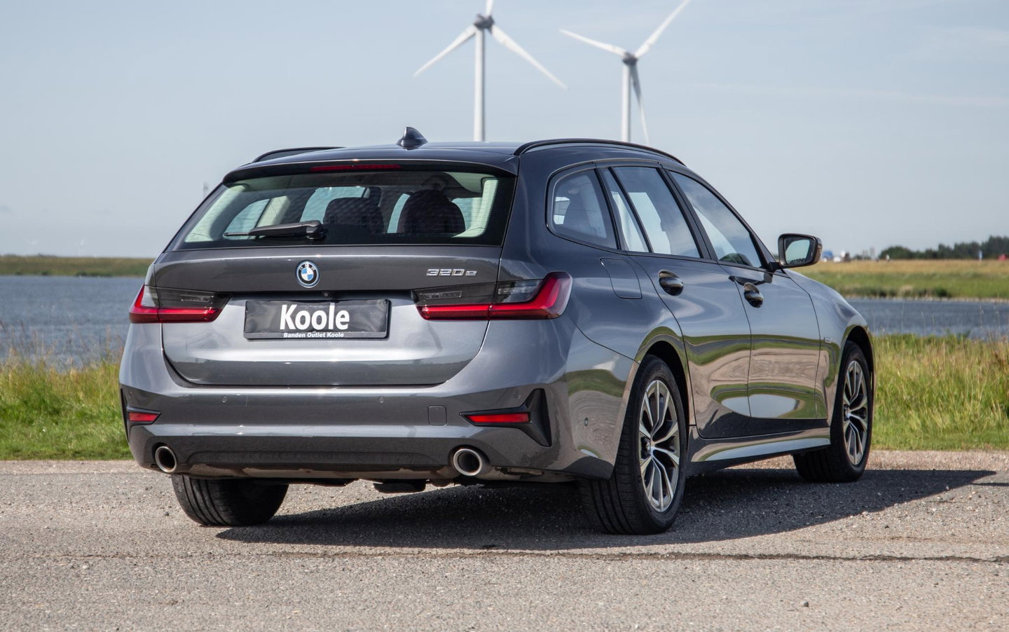 BMW 3 Serie Touring 320e LED / DEALER ONDERHOUDEN / STOELVERWARMING / CAMERA / CARPLAY