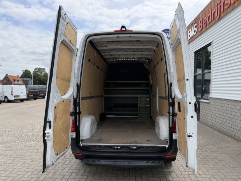 Mercedes-Benz Sprinter 314 2.2 CDI L2H2 automaat / vaste prijs rijklaar € 20.950 ex btw / euro 6 / bpm vrij / lease vanaf € 342 / leer / cruise en climate control / camera / standkachel / ingerichte laaruimte !