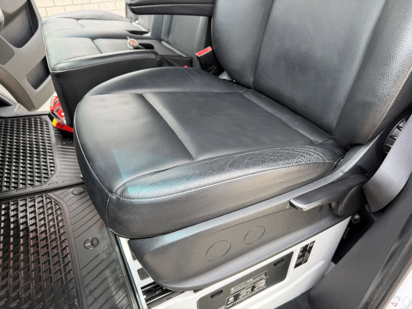 Mercedes-Benz Sprinter 314 2.2 CDI L2H2 automaat / vaste prijs rijklaar € 20.950 ex btw / euro 6 / bpm vrij / lease vanaf € 342 / leer / cruise en climate control / camera / standkachel / ingerichte laaruimte !
