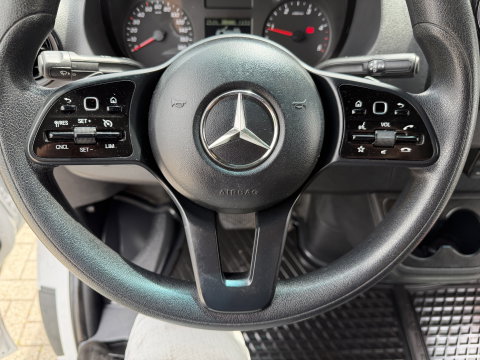 Mercedes-Benz Sprinter 314 2.2 CDI L2H2 automaat / vaste prijs rijklaar € 20.950 ex btw / euro 6 / bpm vrij / lease vanaf € 342 / leer / cruise en climate control / camera / standkachel / ingerichte laaruimte !