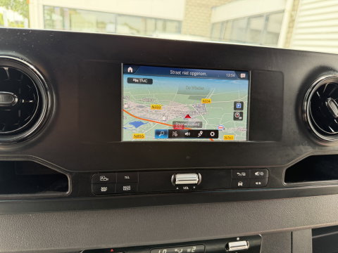 Mercedes-Benz Sprinter 314 2.2 CDI L2H2 automaat / vaste prijs rijklaar € 20.950 ex btw / euro 6 / bpm vrij / lease vanaf € 342 / leer / cruise en climate control / camera / standkachel / ingerichte laaruimte !